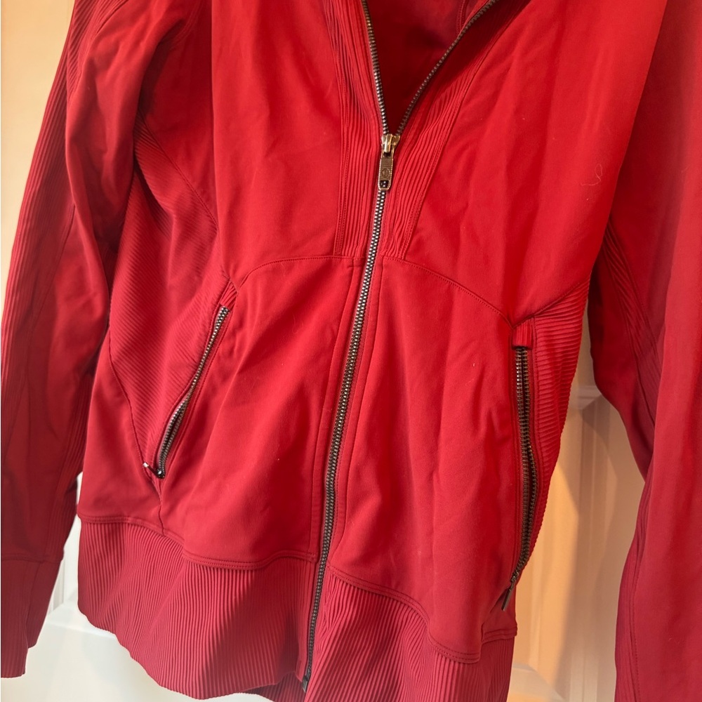 Lululemon Movement to Movement Jacket size 10 red - Picture 4 of 8